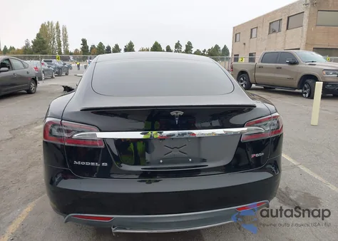 2014 Tesla Model S P85 из США, поврежденный, VIN 5YJSA1H12EFP40005